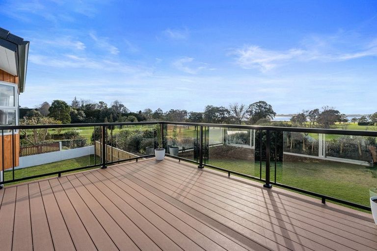Photo of property in 61 Links View Drive, Omokoroa, 3114