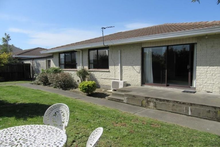 Photo of property in 2/74a Jeffreys Road, Fendalton, Christchurch, 8052