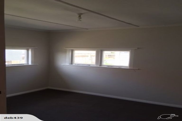 Photo of property in 17 Reeve Street, Levin, 5510