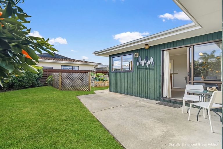 Photo of property in 30a Donegal Crescent, Tamatea, Napier, 4112