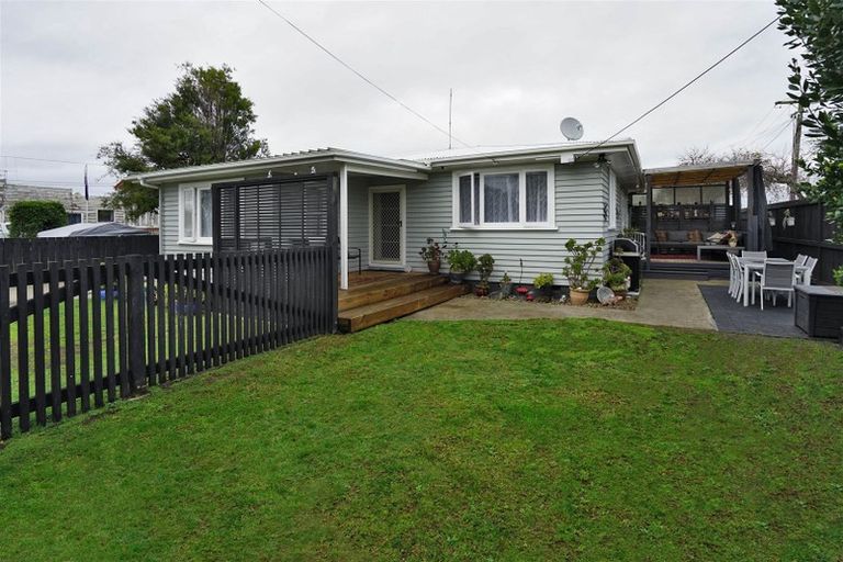 Photo of property in 17 Sayer Street, Frankton, Hamilton, 3204