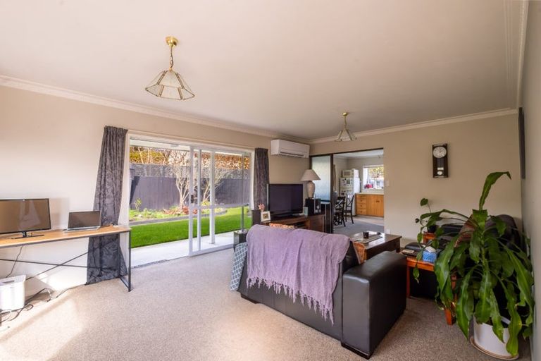 Photo of property in 1/100 Centaurus Road, Huntsbury, Christchurch, 8022