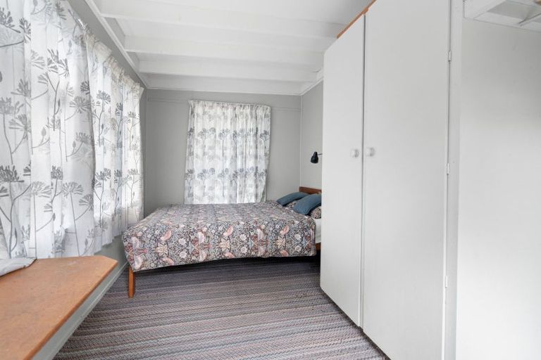 Photo of property in 991 Masterton Castlepoint Road, Tauweru, Masterton, 5889