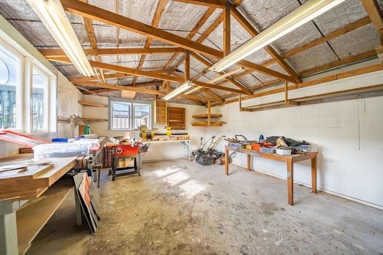 Photo of property in 6 Pencarrow Crescent, Wainuiomata, Lower Hutt, 5014