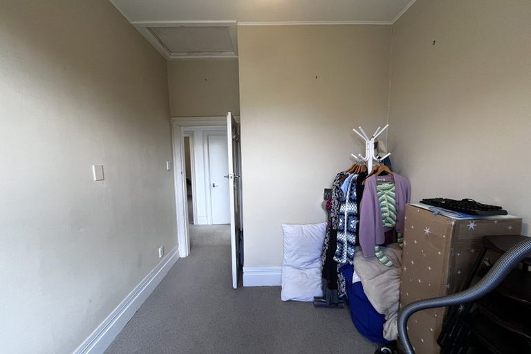 Photo of property in 69 Rolleston Street, Mount Cook, Wellington, 6021