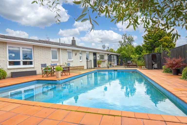 Photo of property in 42 Guthrie Road, Havelock North, 4130