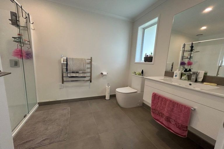 Photo of property in 152 Hitchen Road, Pokeno, 2402