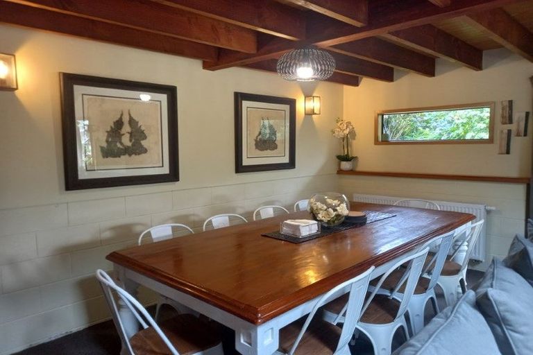 Photo of property in 9 Wairau Road, Oakura, 4314