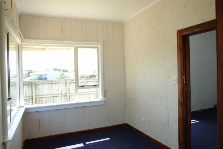 Photo of property in 21 Middlesex Street, Patea, 4520