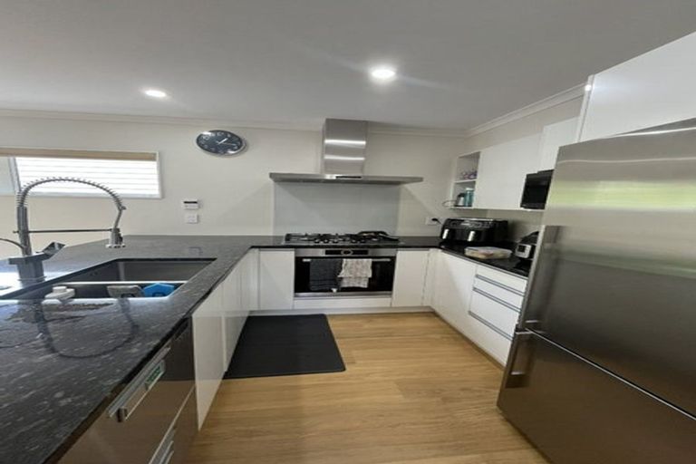 Photo of property in 37 Stockport Grove, Churton Park, Wellington, 6037