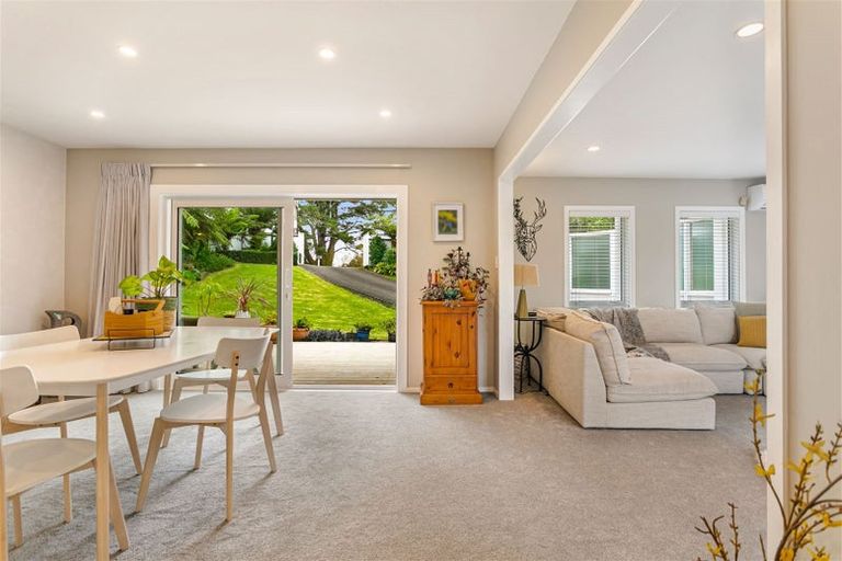 Photo of property in 1040 Scenic Drive North, Swanson, Auckland, 0816