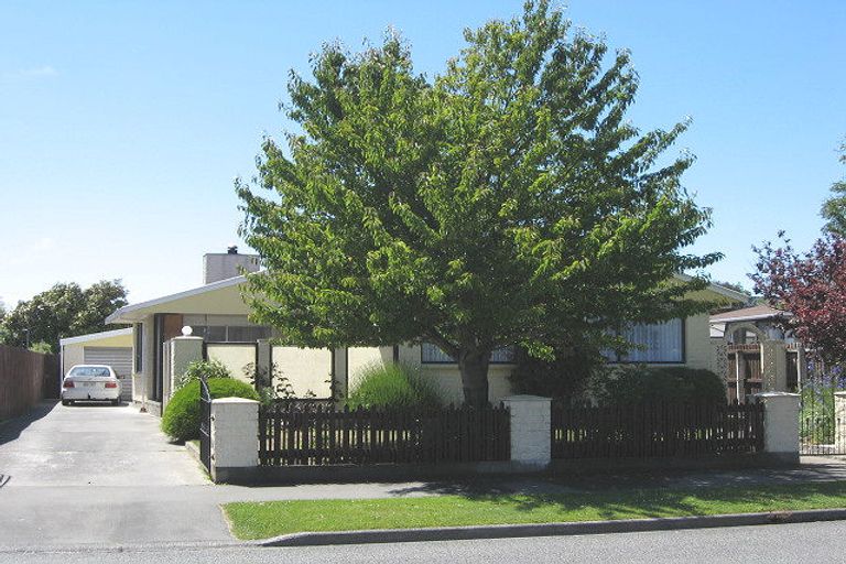 Photo of property in 6 Donnington Street, Parklands, Christchurch, 8083