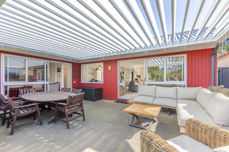 Photo of property in 14 Jervois Road, Jervoistown, Napier, 4112