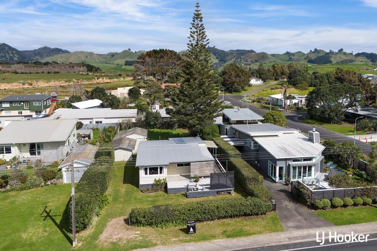 Photo of property in 84 Seaforth Road, Waihi Beach, 3611