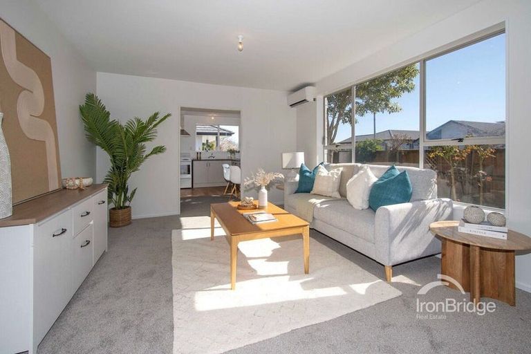 Photo of property in 1/72 Waratah Street, Avondale, Christchurch, 8061