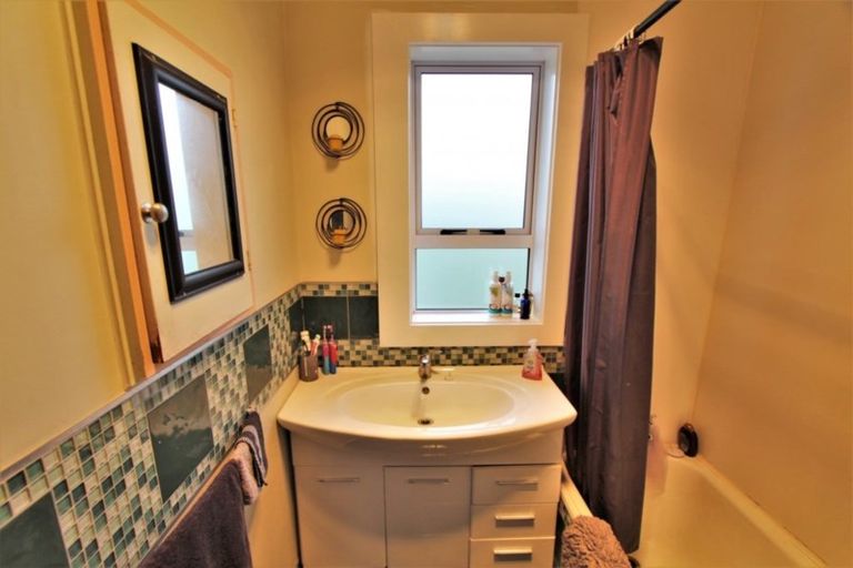 Photo of property in 21 West Road, Tokoroa, 3491