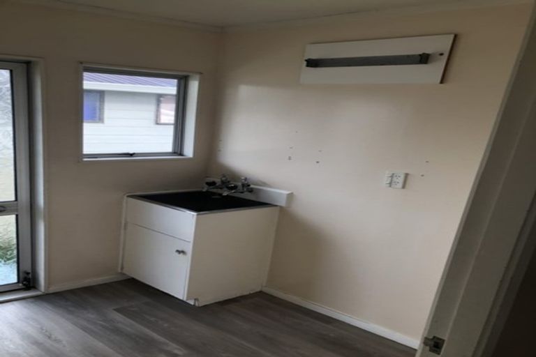 Photo of property in 86a Kahikatea Drive, Melville, Hamilton, 3206