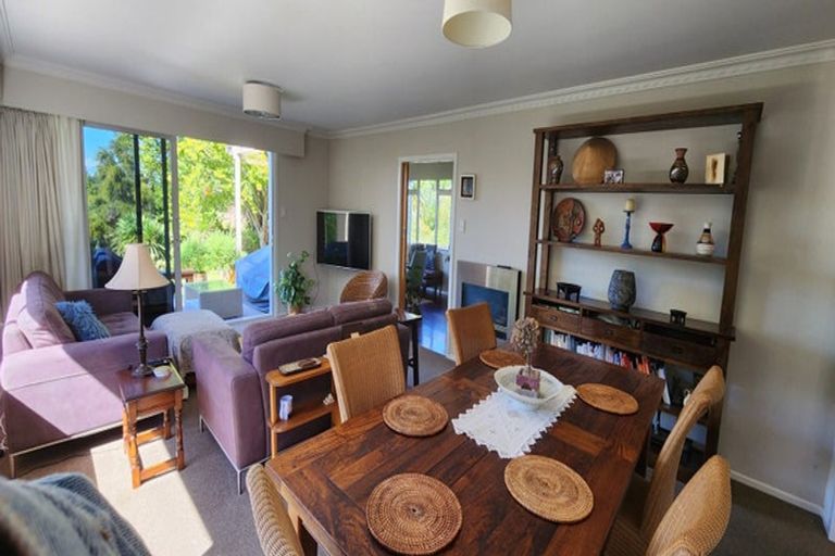 Photo of property in 66 Braid Road, St Andrews, Hamilton, 3200