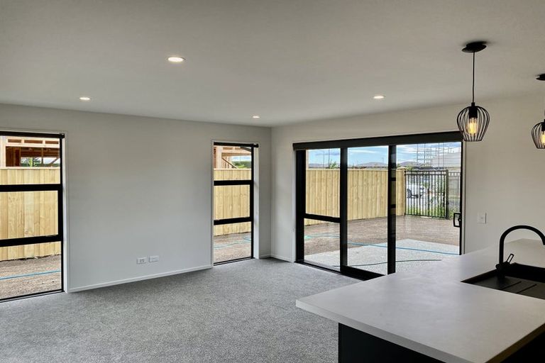 Photo of property in 4 Eileen Way, Rolleston, 7615