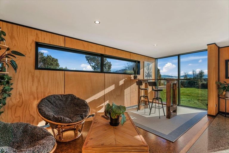 Photo of property in 29 Newcastle Road, Hawea Flat, Wanaka, 9382