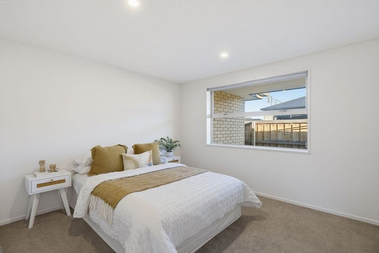 Photo of property in 39 Chambers Avenue, Woodend, 7610
