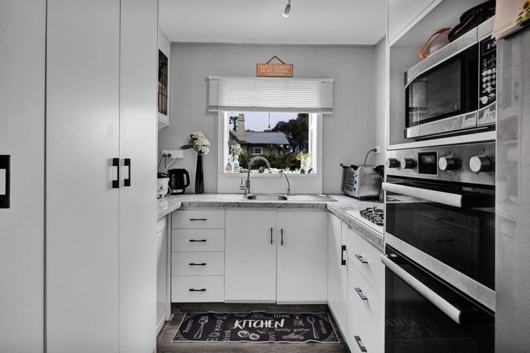 Photo of property in 6 Galt Street, Hawera, 4610