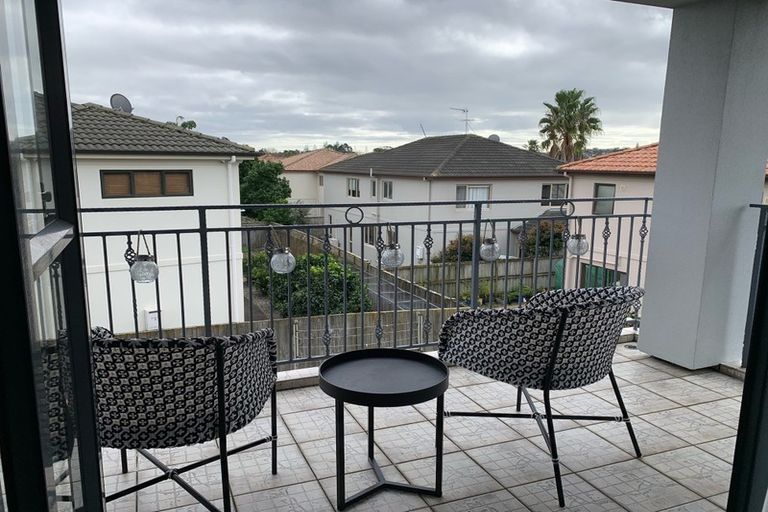 Photo of property in 50 Amberwood Drive, Northpark, Auckland, 2013