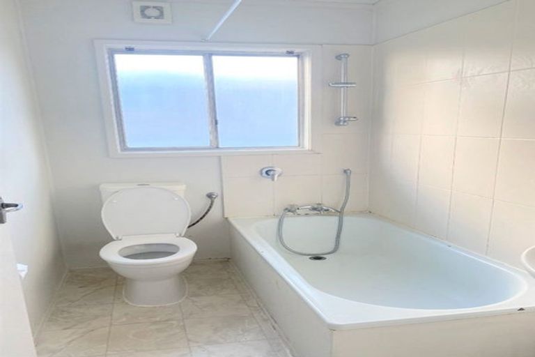 Photo of property in 3/34 Mayfield Road, Glenfield, Auckland, 0629