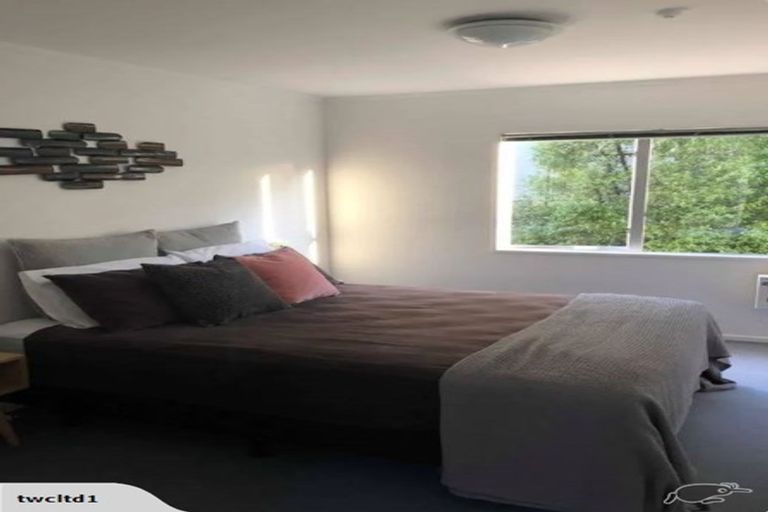 Photo of property in 12/3 Kelvin Grove, Te Aro, Wellington, 6011