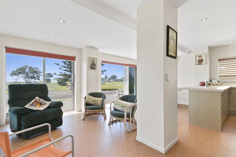 Photo of property in 5 Savage Avenue, Waihi Beach, 3611