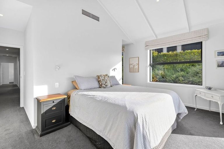 Photo of property in 72 Infinity Drive, Wanaka, 9305