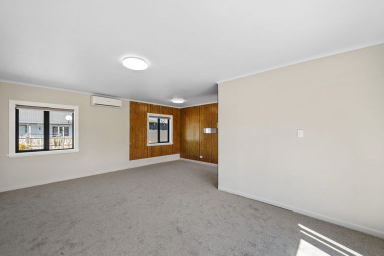Photo of property in 6 Evelyn Street, Papatoetoe, Auckland, 2025
