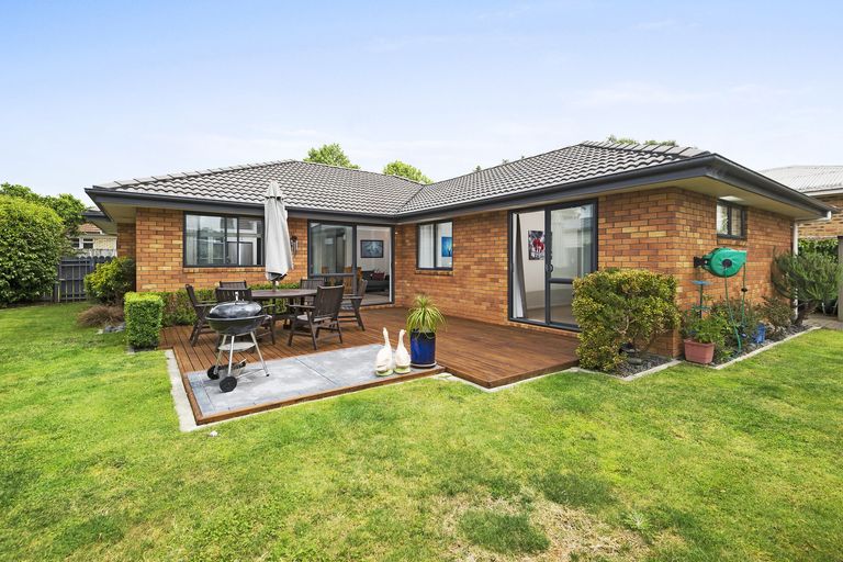Photo of property in 28a Willis Road, Papakura, 2110