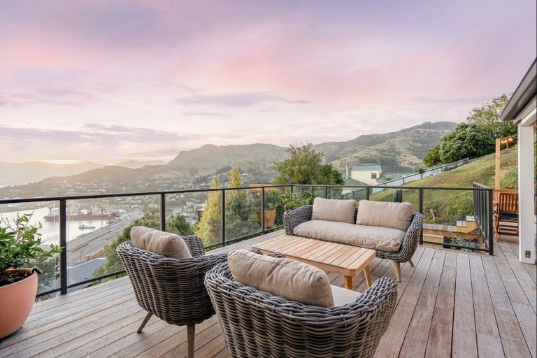 Photo of property in 30 Gilmour Terrace, Lyttelton, 8082