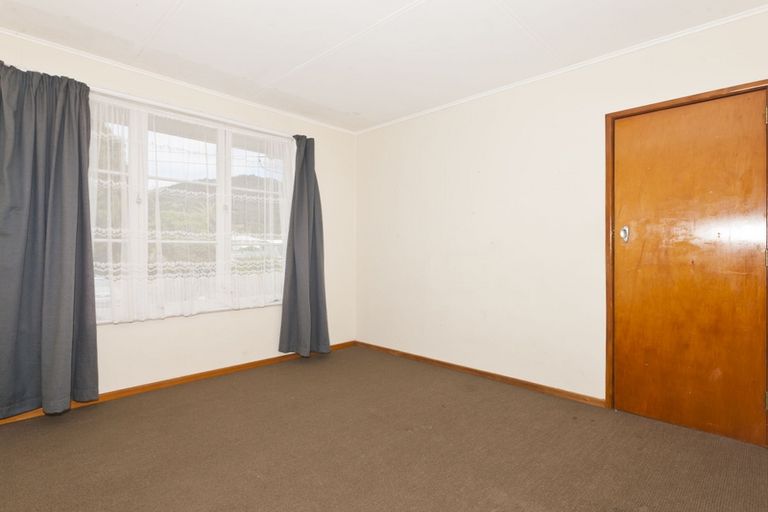 Photo of property in 15 Tuatara Drive, Te Kamo, Whangarei, 0112