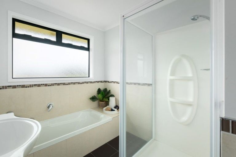 Photo of property in 43 Malta Crescent, Katikati, 3129