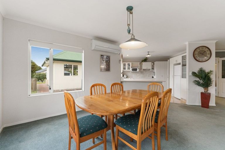 Photo of property in 11 Robinson Terrace, Rangatira Park, Taupo, 3330