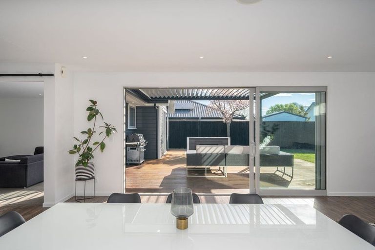 Photo of property in 8 Rostrevor Place, Mairehau, Christchurch, 8052