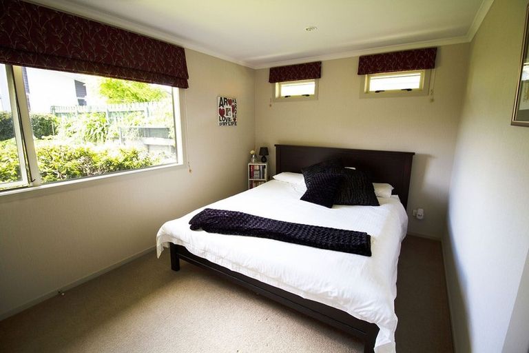 Photo of property in 22 Raddington Way, Huntington, Hamilton, 3210