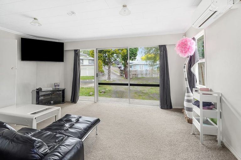 Photo of property in 46 Pohutukawa Drive, Pukete, Hamilton, 3200