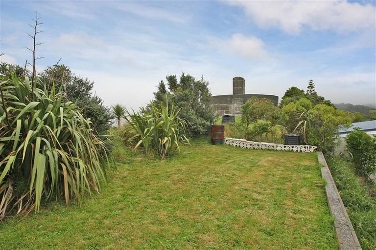 Photo of property in 11 Versailles Street, Karori, Wellington, 6012