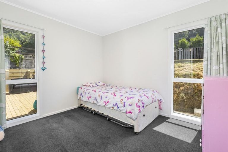 Photo of property in 11 Penryn Drive, Camborne, Porirua, 5026