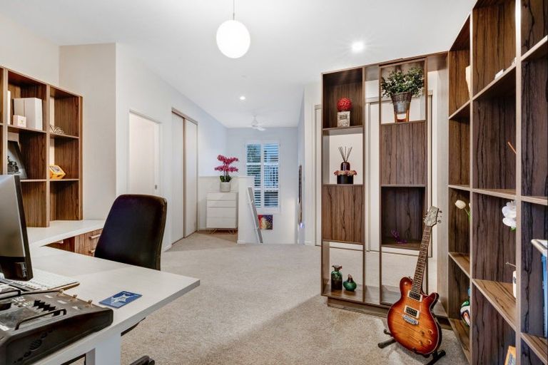 Photo of property in 21 Grand Drive, Orewa, 0931