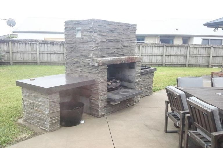 Photo of property in 51 Dillon Drive, Bell Block, New Plymouth, 4312