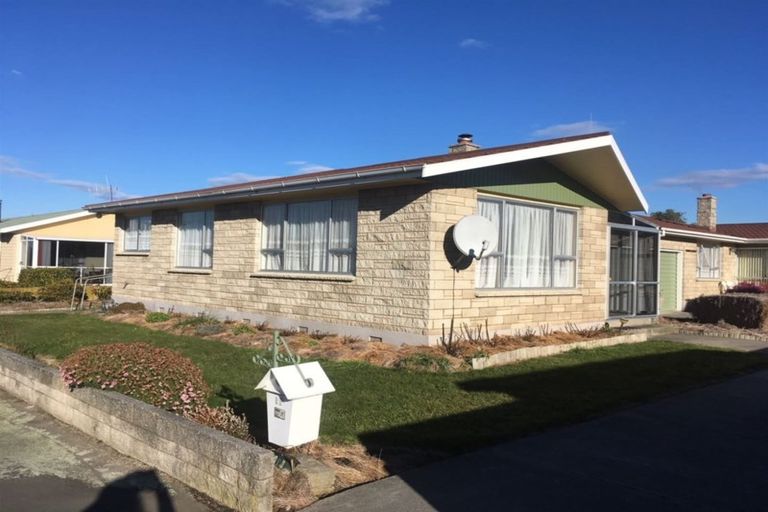 Photo of property in 5a Cameron Street, Waimate, 7924