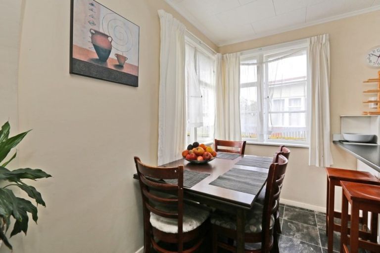 Photo of property in 1017 Saint Aubyn Street West, Saint Leonards, Hastings, 4120