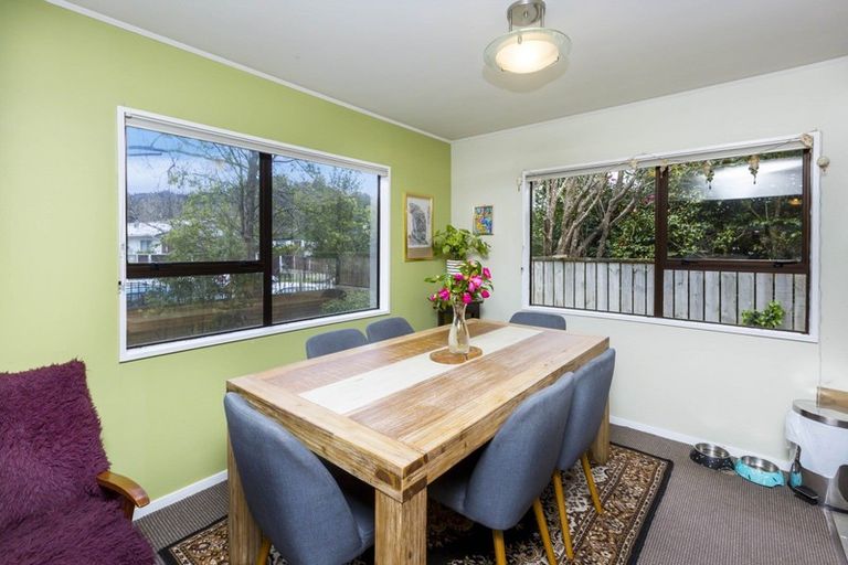 Photo of property in 30 Gemstone Drive, Birchville, Upper Hutt, 5018