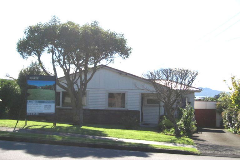 Photo of property in 5 Takutai Avenue, Bucklands Beach, Auckland, 2012