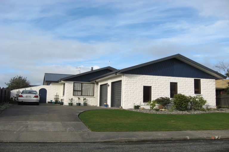 Photo of property in 37 Craig Street, Waikiwi, Invercargill, 9810
