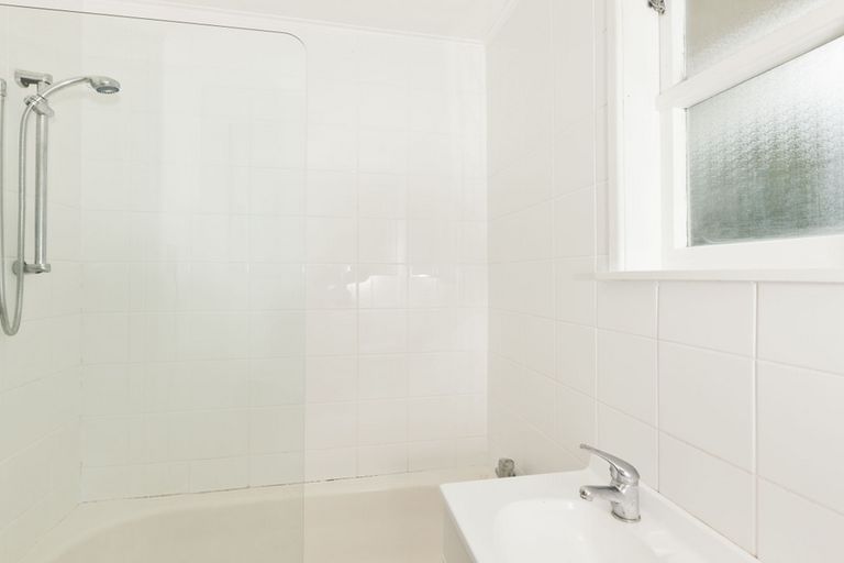 Photo of property in 15 Tuatara Drive, Te Kamo, Whangarei, 0112